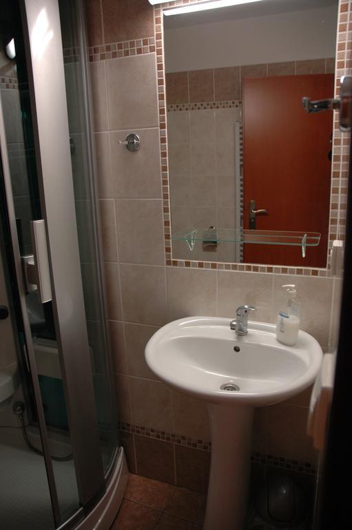 Апартаменты Privat Novac Нове-Место-над-Метуйи Номер фото